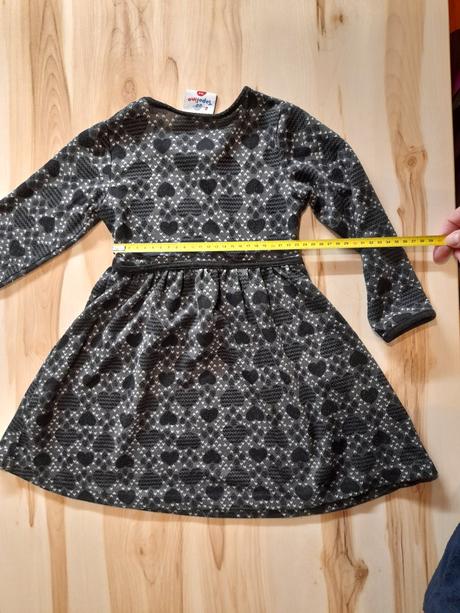Tmavošedé šaty, topolino,104