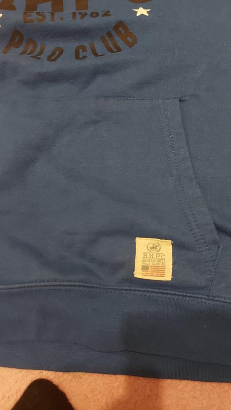 Predám chlapčenskú mikinu veľ.146-152, 146