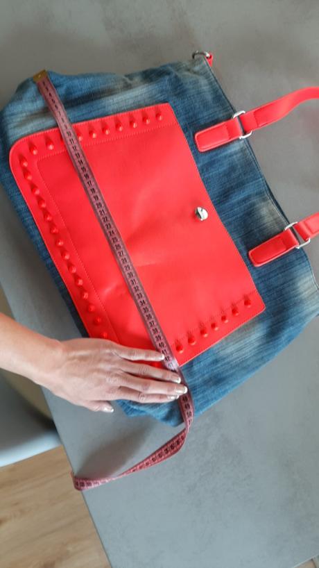 Riflovo neónová kabela,