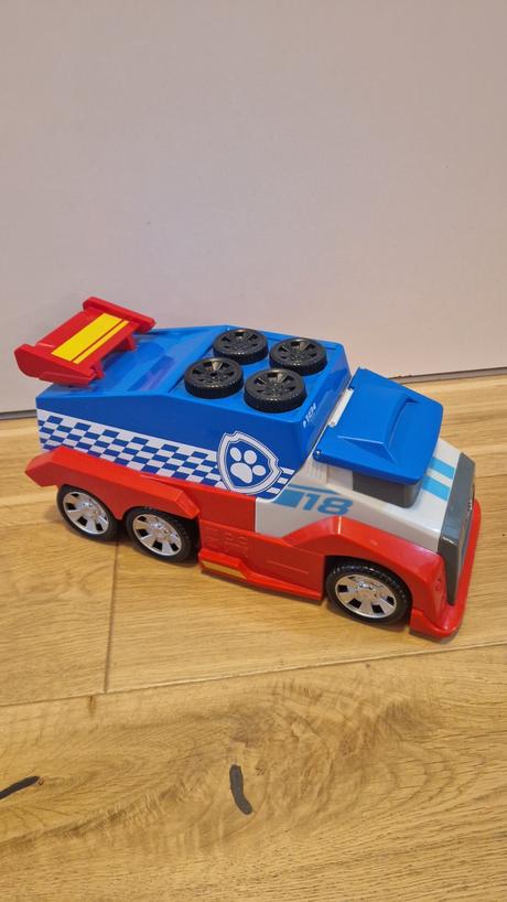 Paw patrol race pit stop auto, 