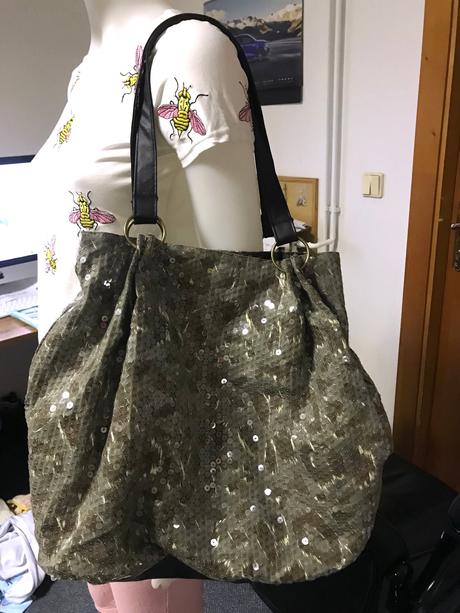 Veľká flitrovaná kabelka, atmosphere