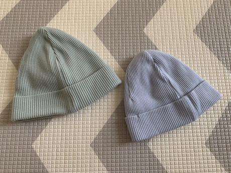 Set 2 ks bavlnených dojčenských čiapok beanie, reserved,<50