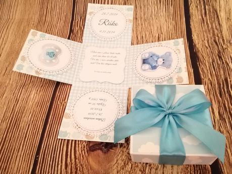 Krabička ku krstu (exploding box), 