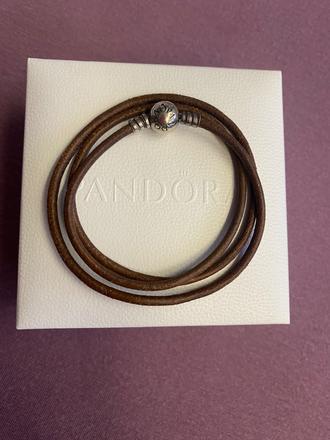 Pandora koženy naramok, pandora