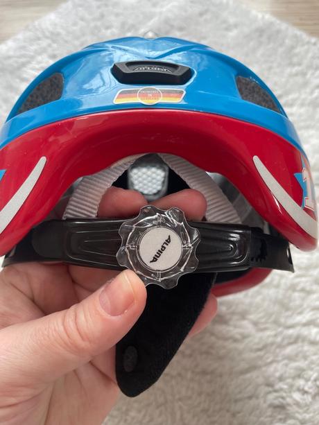 Detska prilba alpina, 