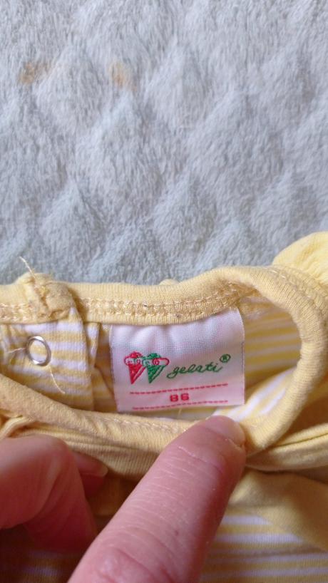 Tricko so včielkou, 86