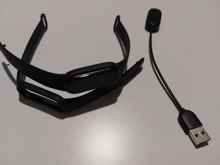 Hodinky mi band 5 + nahradny naramok, xiaomi
