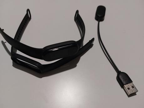 Hodinky mi band 5 + nahradny naramok, xiaomi