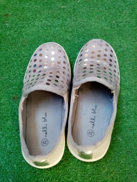 Dievcenske topanky, nelli blu,29