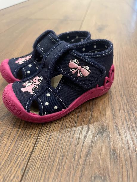 Prve sandalky, baťa,21
