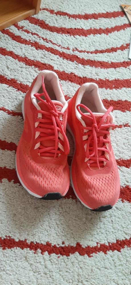 Bezecke tenisky, decathlon,38