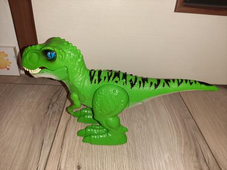 Zuru robo t rex, 
