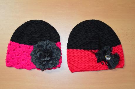 Háčkovaná čiapočka s kvetom, <50 - 158