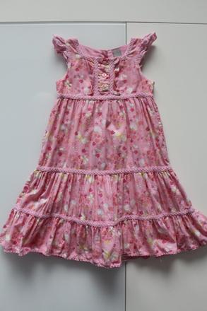 Tu dlhé šaty, tu,86