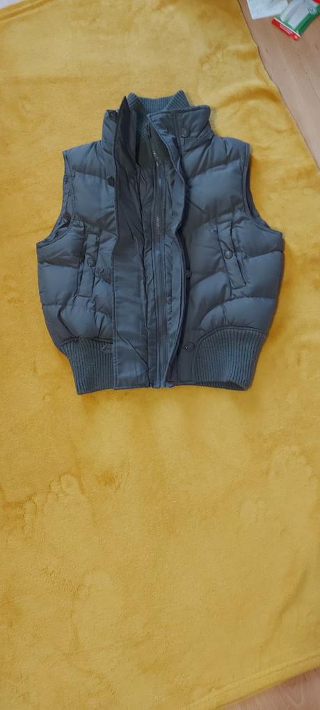 Olivová zateplená vesta veľ.40, clockhouse,40