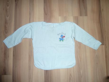 Bledomodre tricko, 68