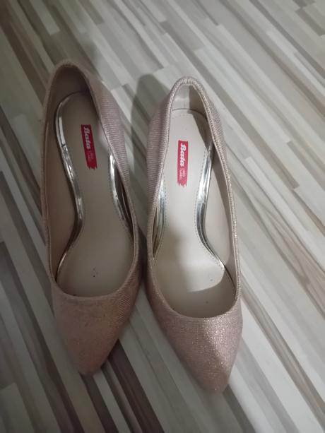 Trblietavé lodičky, baťa,38