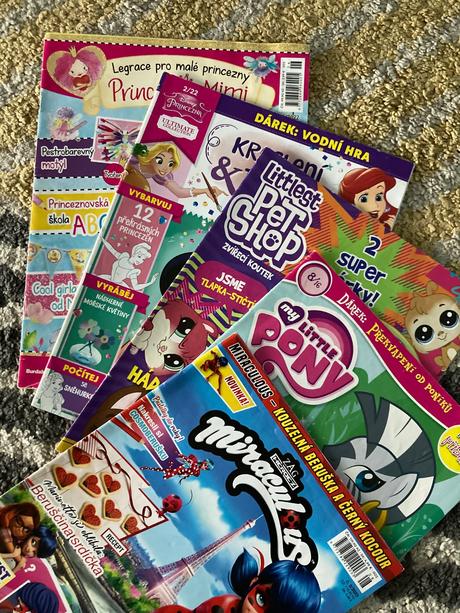 Dievčenské časopisy 5ks, 