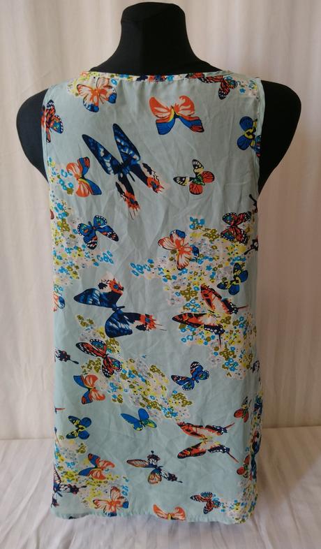 Dámsky svetlo modrý top s motýlmi, vel. m/l, l