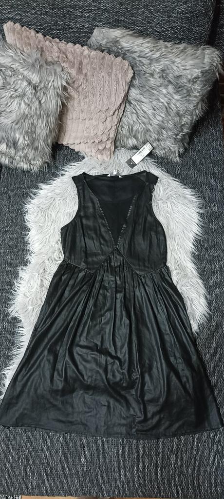 Štýlové extravagantné šaty, clockhouse,m