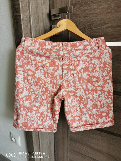 Dámske kraťasy, 38