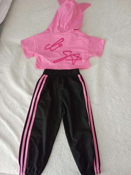 Tepláková súprava, 110