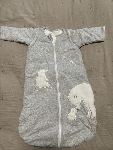 1+1,teplunky spací vak + jeden tenký zadarmo, c&a