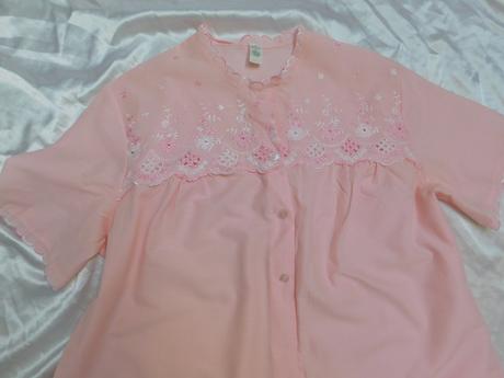 Kvalitna nočna košela, 42