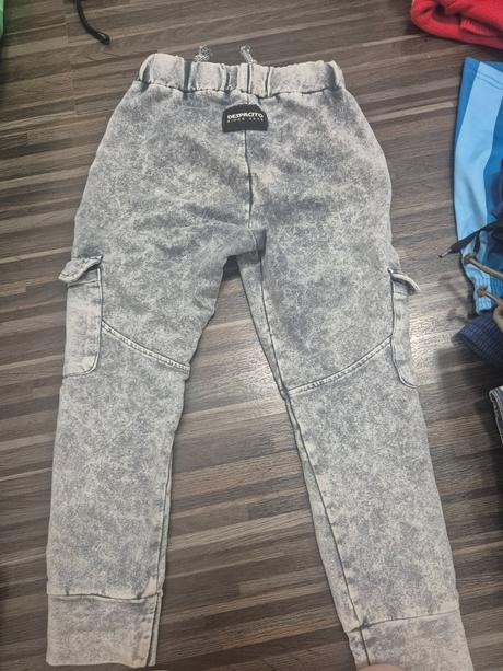 Despacito tepláky, 110