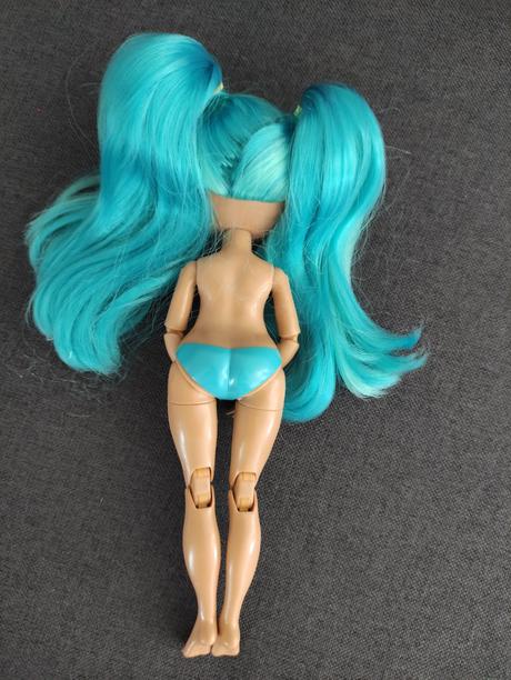 Babika rainbow high - hali capri, 