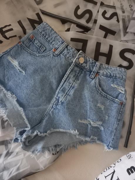 Kraťase shein, stradivarius,38