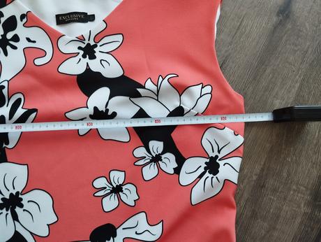 Kvietkované šaty 50, 50