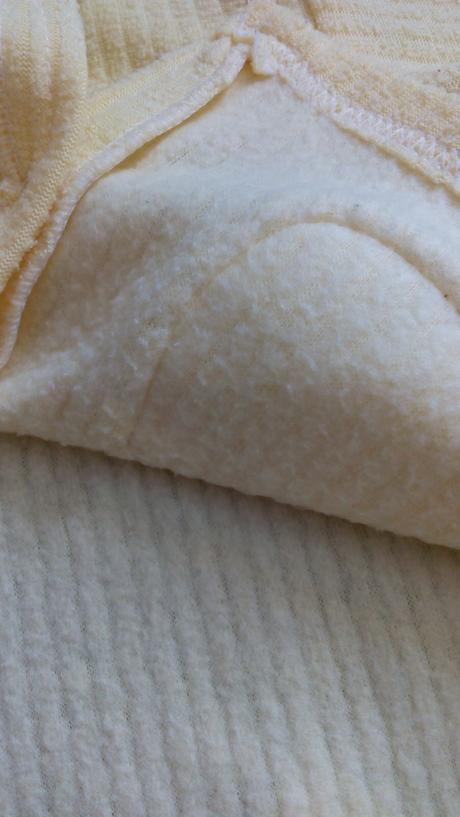 Žltučky svetrik, 86