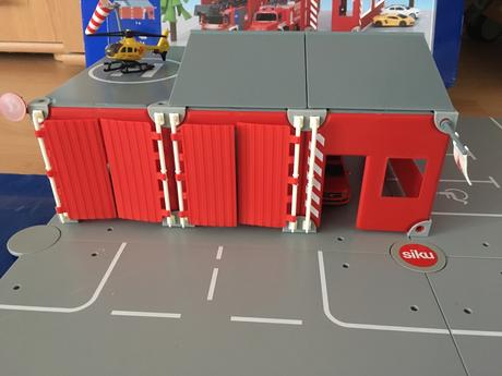 Sikuworld hasicska garaz, 