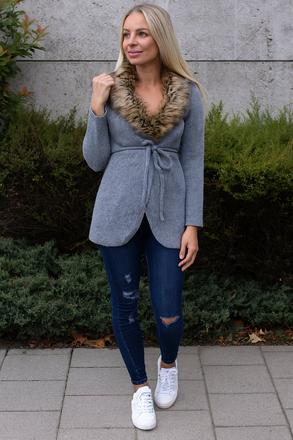 Kardigan s kozusinkou, 