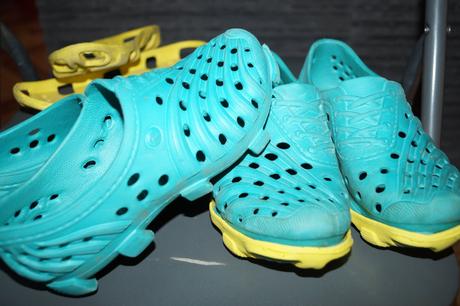 Zelene crocsiky 2 pary-cena spolu, 29