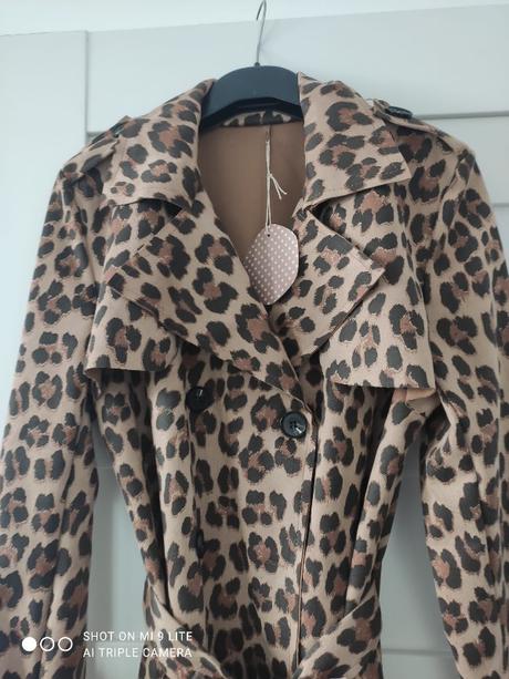 Jarný plášť leopard, 