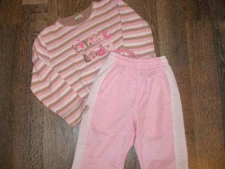 Tepláčky + tričko, 110