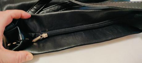 Kabelka so strapcami, 