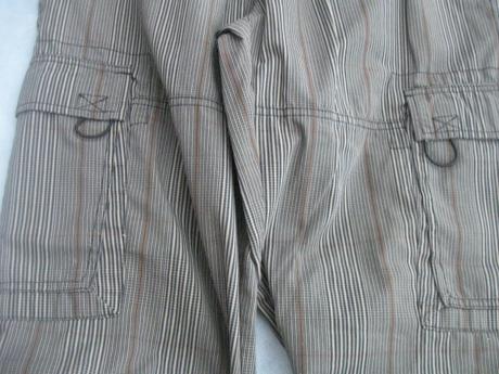 Nohavice sportove, 44