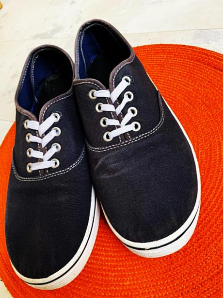 Tenisky, 42