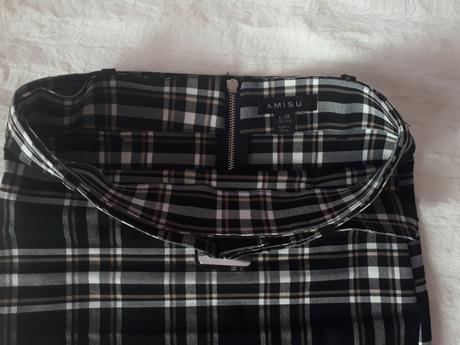 Károvaná sukňa s opaskom a zipsom, amisu,38