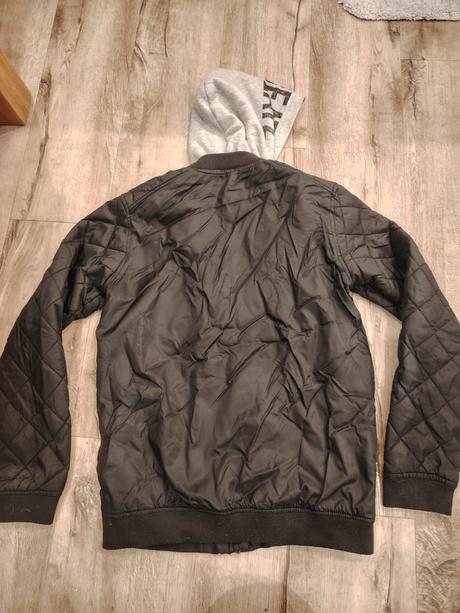 Prechodná bunda, chapter young,170