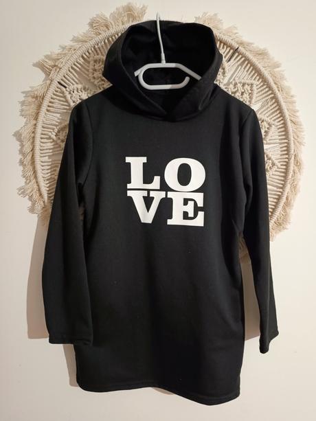 Dievčenské šaty love, 122