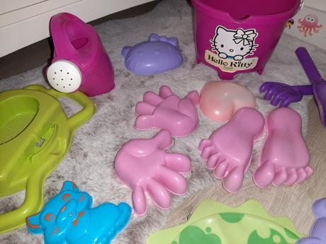 Na pieskovisko 16 kusov,