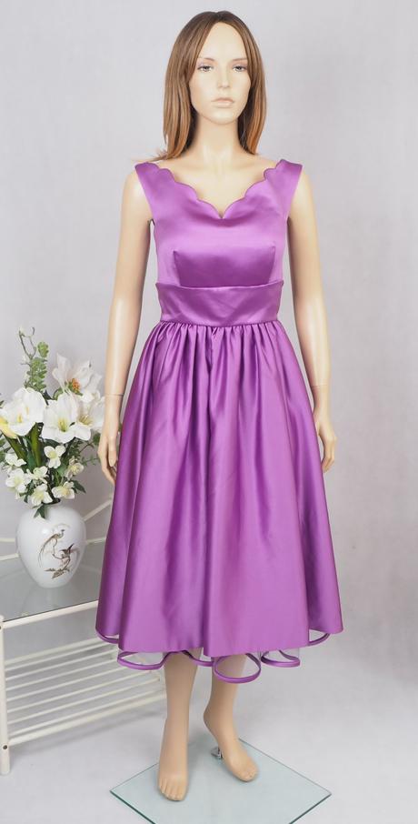 Kvalitné spoločenské šaty, s