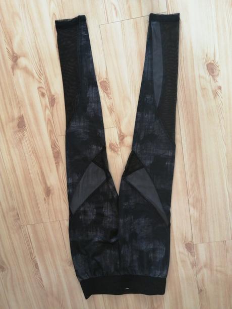 Leginy so sieťkou, 36