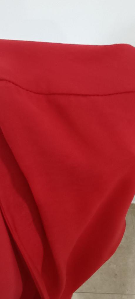 Luxusne satenove šaty, s