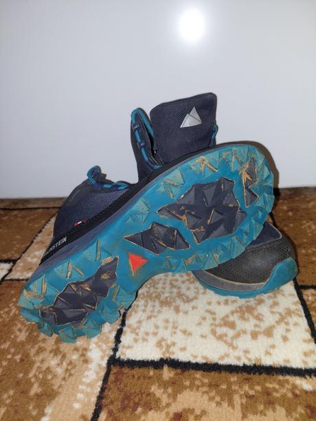 Turisticke topanky 37, 37