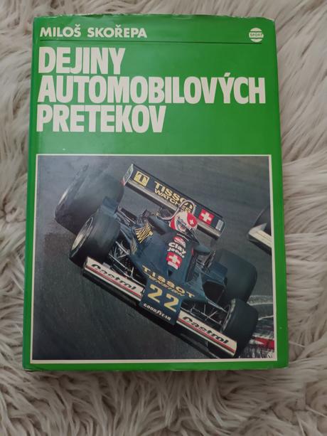 Kniha o automobilových pretekoch,